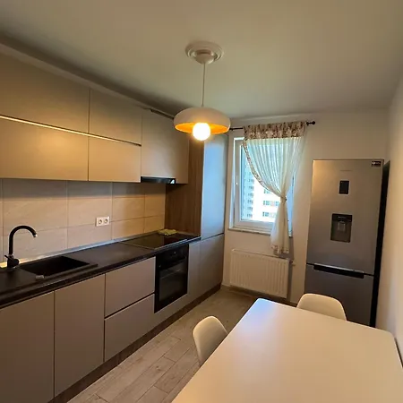 Coresi Long Stay Apartment Freeparking Gbwifi Storage Apartmán Brašov